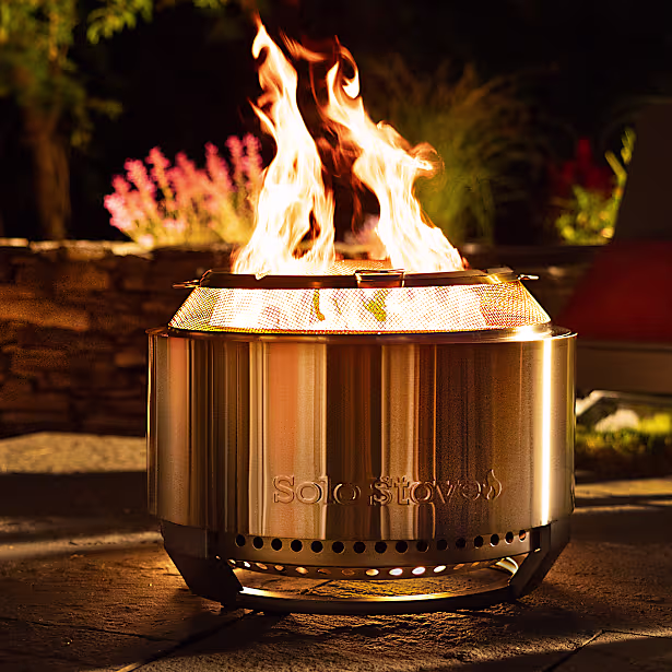 Summit 24" Fire Pit Backyard Bundle