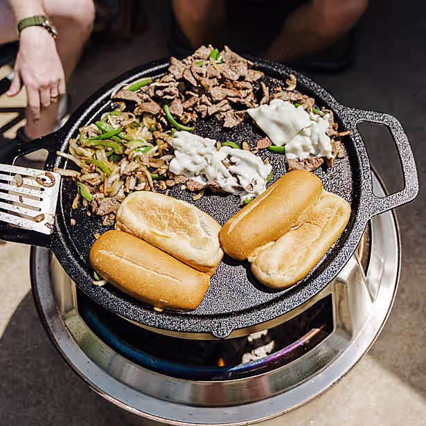 Yukon 27" Cast Iron Griddle Top + Hub