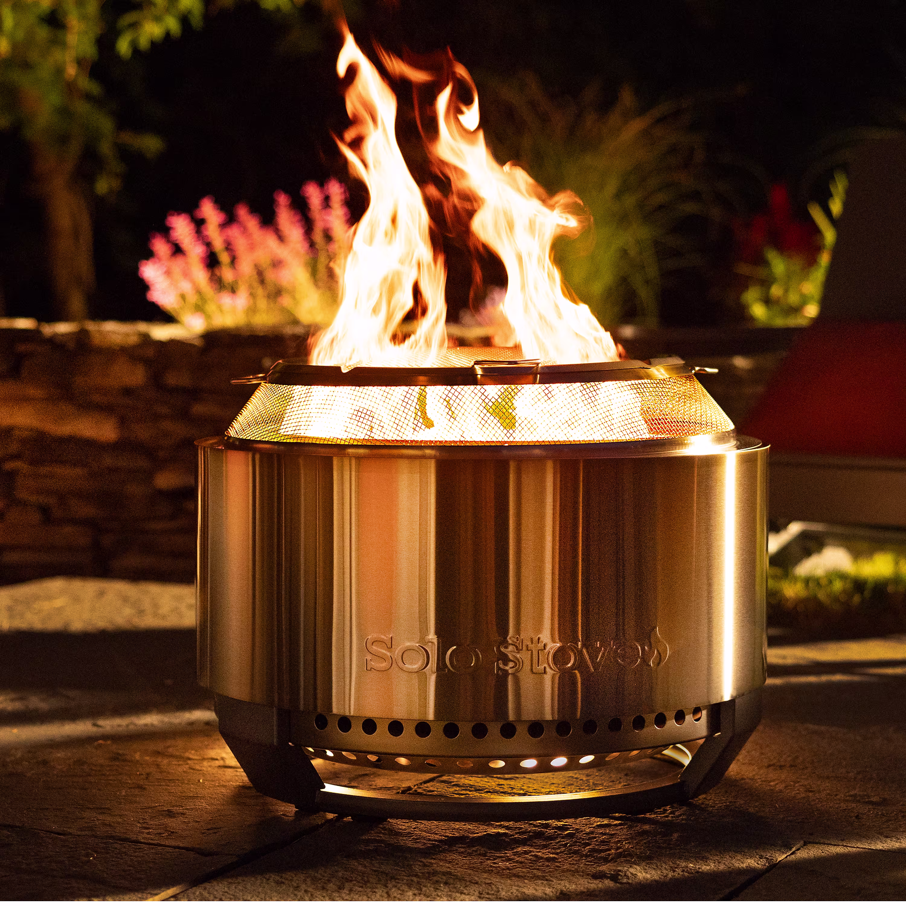 Summit 24" Fire Pit Backyard Bundle