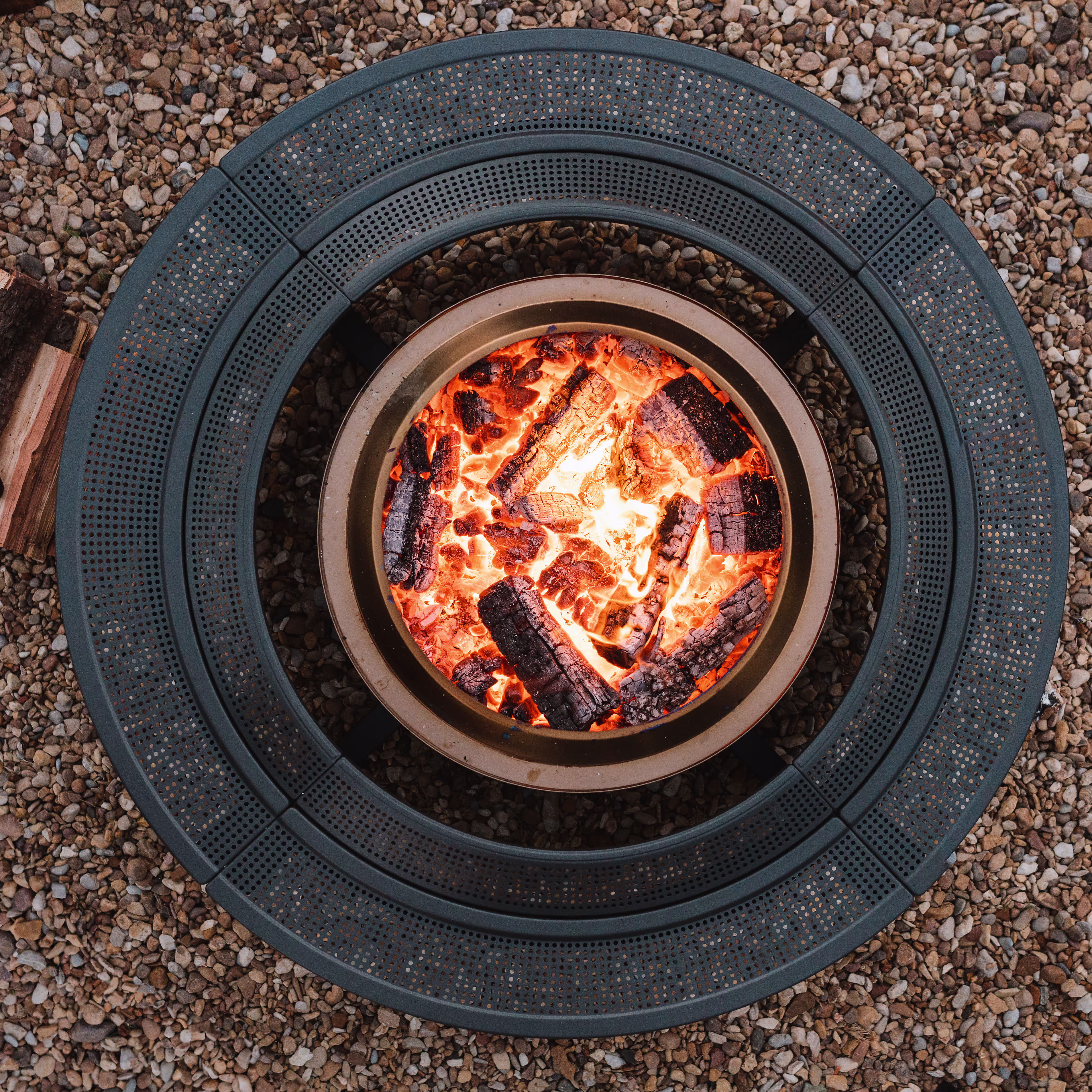 Brasero Yukon 27" + Table Surround