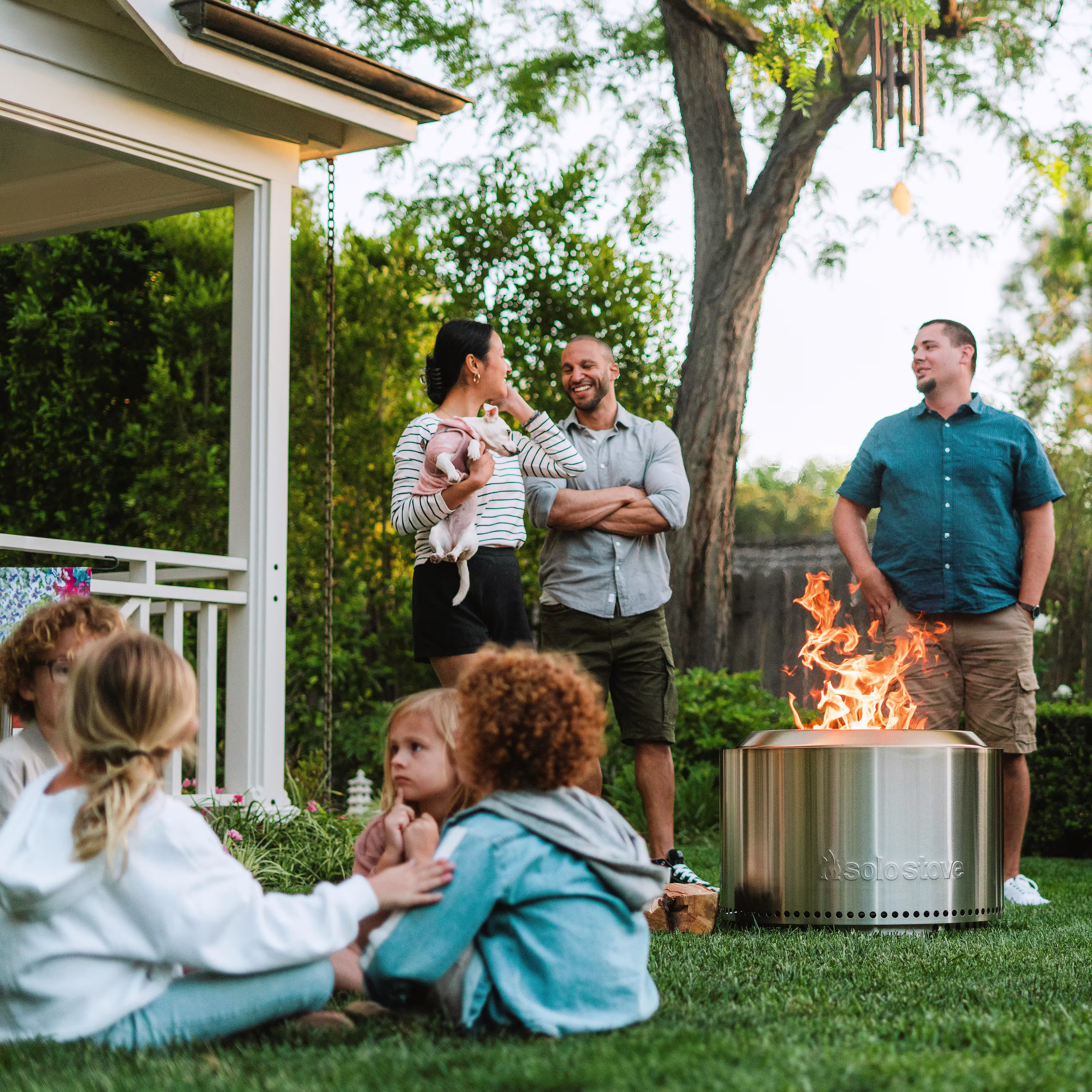 Yukon 27" Fire Pit + Torches Bundle