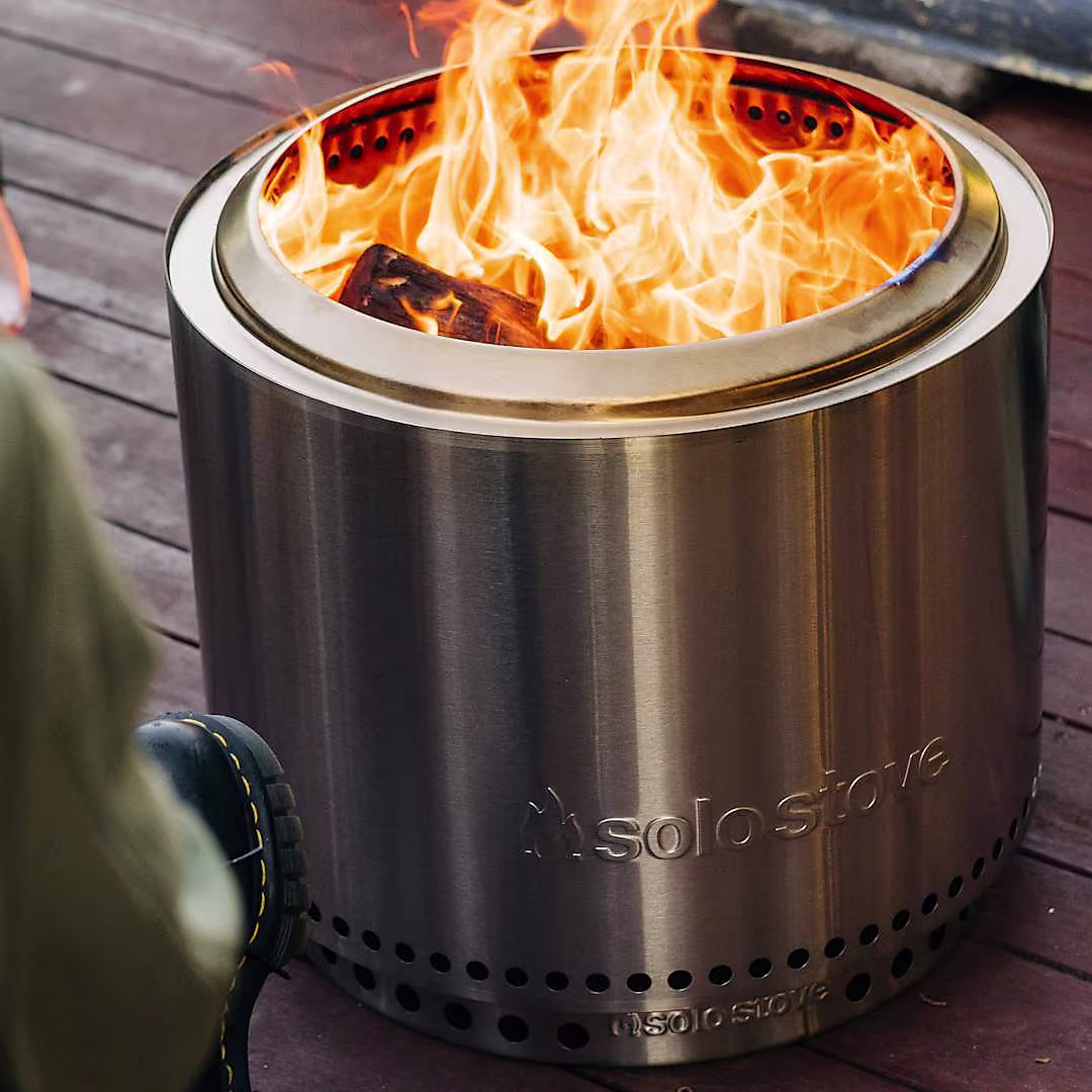 Bonfire 19.5" Fire Pit + Torches Bundle