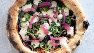 BBQ Pork Neapolitan Pizza