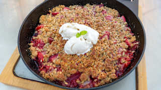 Easy Strawberry Crisp