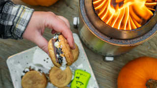 Halloween Snickerdoodle S’mores 