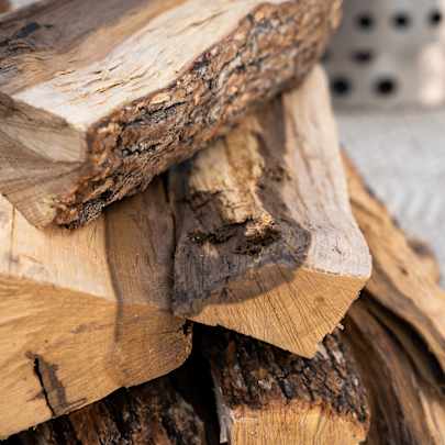 Oak Firewood Backyard1