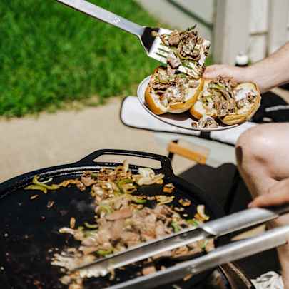 COOK TOPS Griddle Ran Yuk Lifestyle 051922 19