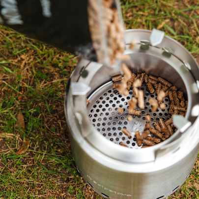 ACCESSORIES Camp Stove Pellet Adapter Lifestyle 04 05