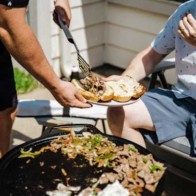 COOK TOPS Griddle Ran Yuk Lifestyle 051922 18