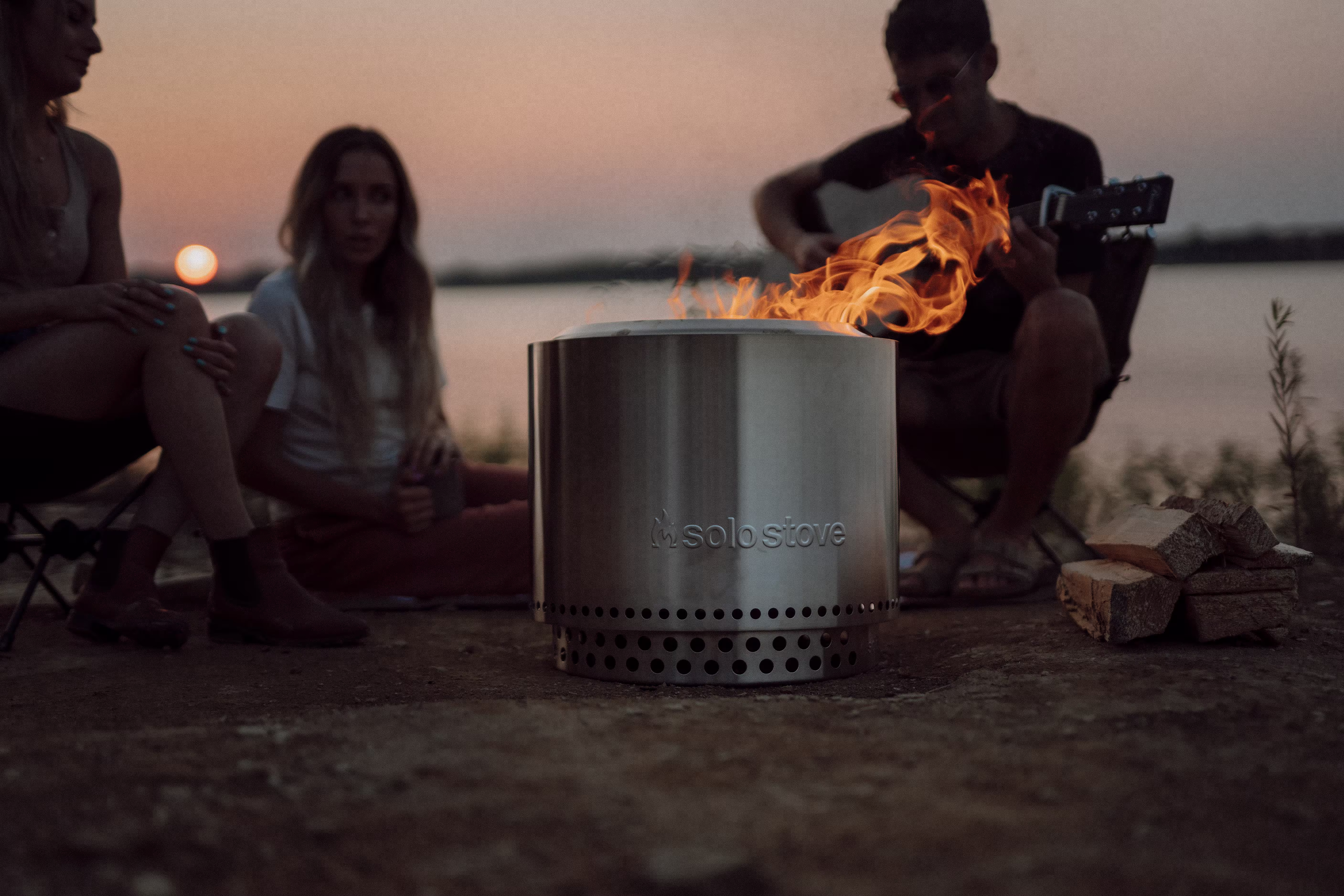 Bonfire 19.5" Fire Pit Essential Bundle