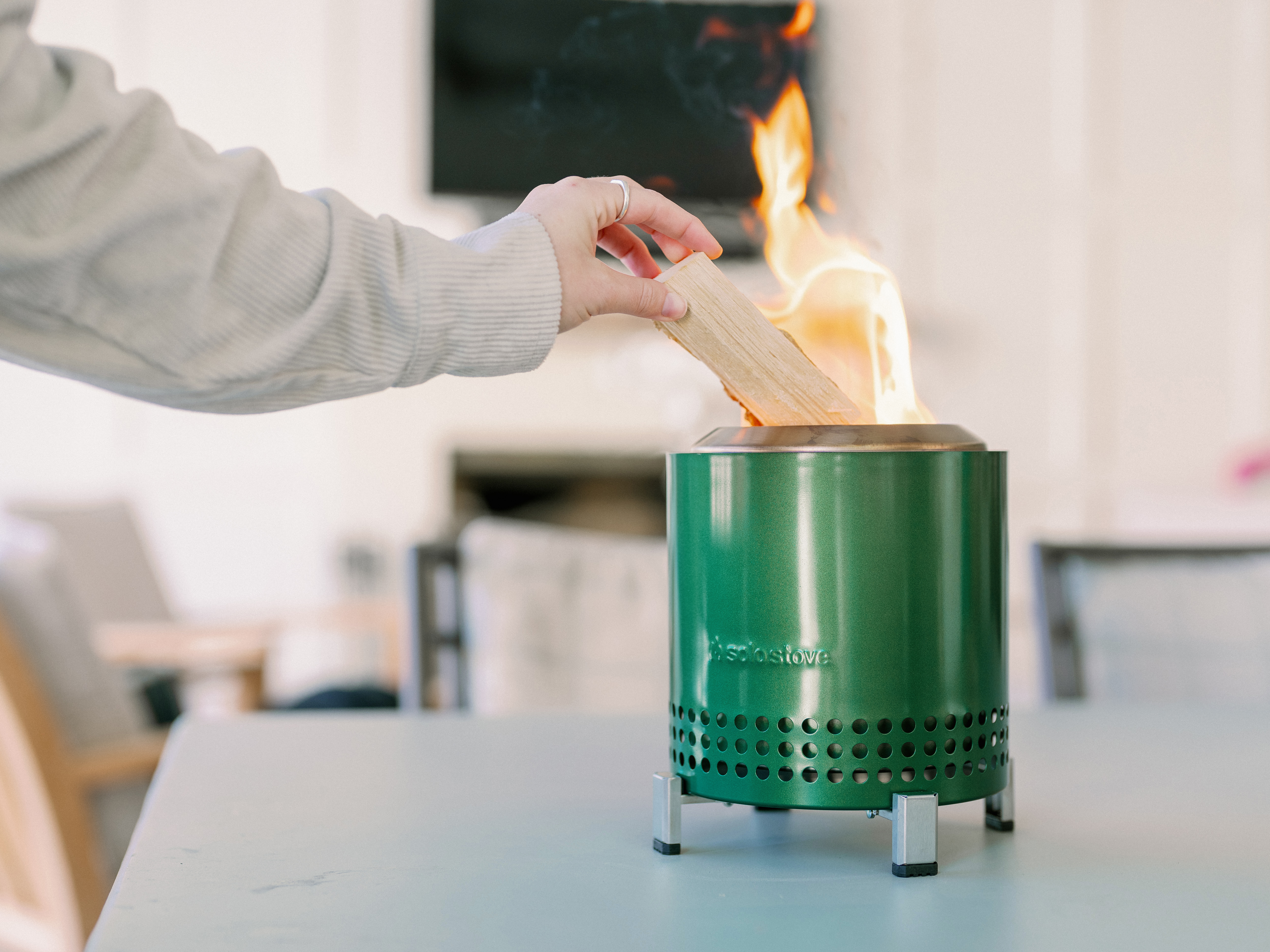 Mesa Tabletop Fire Pit - Dual Fuel, Smokeless | Solo Stove