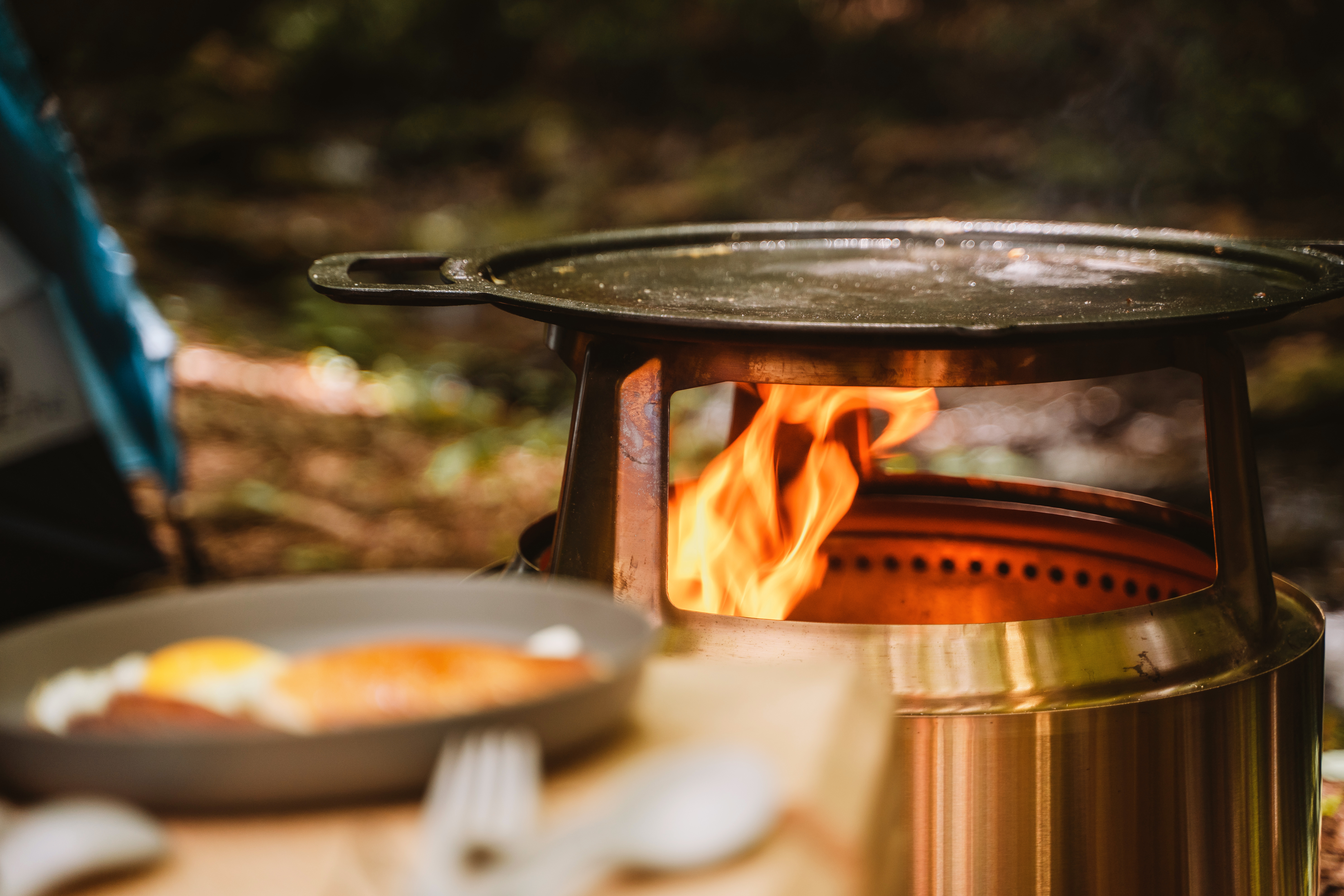 Cast Iron Griddle Top: A durable cooking surface | Solo Stove